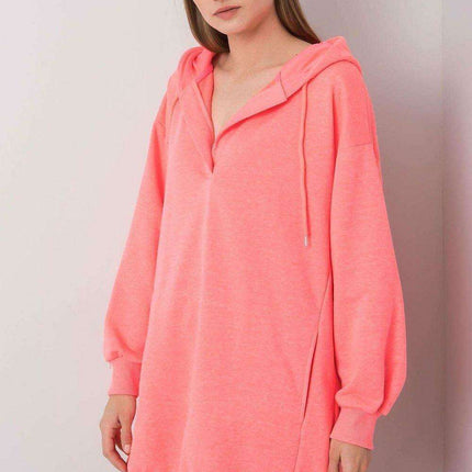 Chic Hooded Sweatshirt with Front Pocket - Ultimate Casual Style - Très Elite