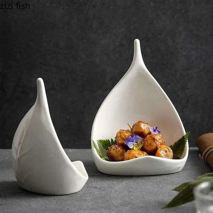 Chic Irregular Shaped Ceramic Plate Collection for Elevated Dining - Très Elite