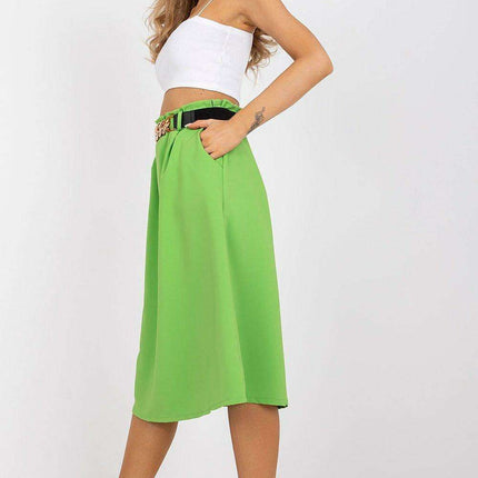 Chic Italian Inspired Skirt With Elastic Waist And Pockets - Très Elite