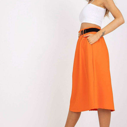 Chic Italian Inspired Skirt With Elastic Waist And Pockets - Très Elite