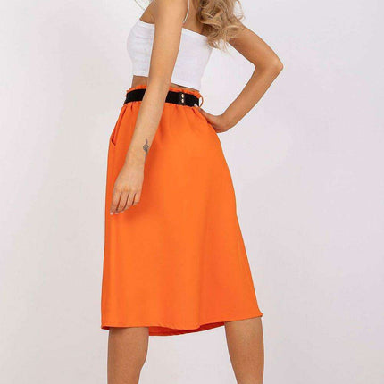 Chic Italian Inspired Skirt With Elastic Waist And Pockets - Très Elite