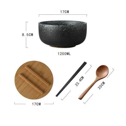 Chic Japanese Ceramic Noodle Bowl Set with Spoon and Chopsticks for Exquisite Dining Experience - Très Elite