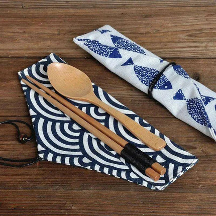 Chic Japanese Vintage Cutlery Organizer for Elegant Dining Experiences - Très Elite