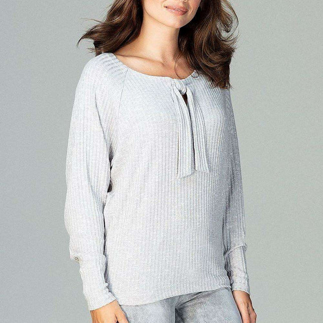 Chic Knit Blouse with Feminine Bow Detail for Effortless Elegance