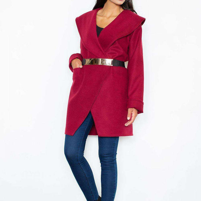 Chic Knit Coat with Elegant Golden Buckle - Contemporary Fashion Staple