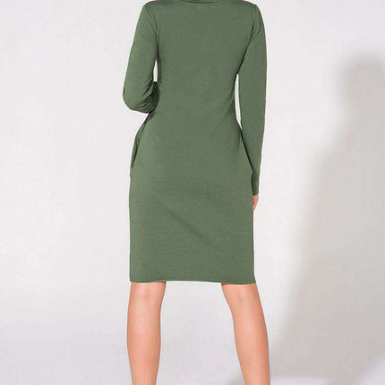 Chic Knit Daydress with Functional Hip Pockets - Effortlessly Stylish - Très Elite