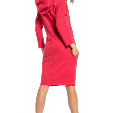 Chic Knit Hooded Day Dress with Practical Pockets - Très Elite