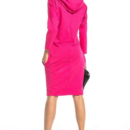 Chic Knit Hooded Day Dress with Practical Pockets - Très Elite