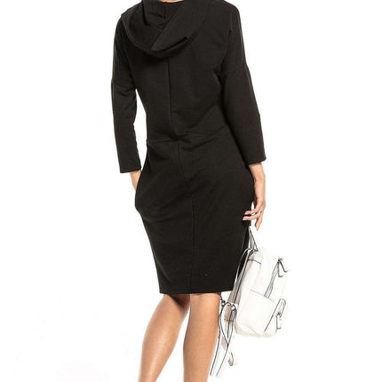 Chic Knit Hooded Day Dress with Practical Pockets - Très Elite