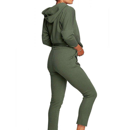 Chic Knit Joggers with Eye-Catching Zip Details - Très Elite