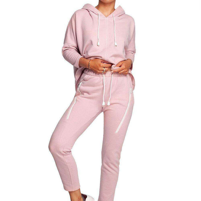 Chic Knit Joggers with Eye-Catching Zip Details - Très Elite