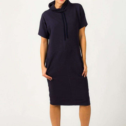 Chic Knit Turtleneck Dress with Functional Pockets - Très Elite
