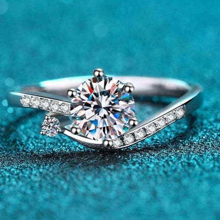 Chic Lab Grown Diamond Bypass Ring with Dazzling Moissanite Accents - Très Elite