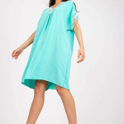 Chic Lace Embellished Casual Dress for Everyday Comfort - Très Elite