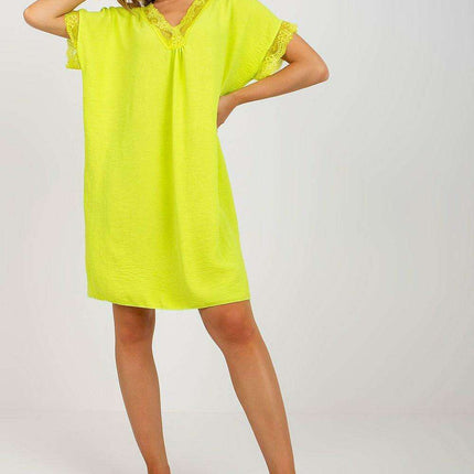 Chic Lace Embellished Casual Dress for Everyday Comfort - Très Elite