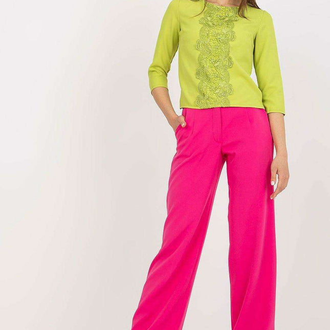 Chic Lace-Embellished Top with 3/4 Sleeves