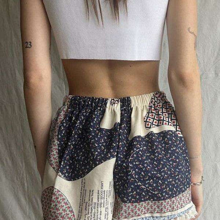 Chic Lace-Infused Shorts for Fashionable Spring-Summer Looks - Très Elite