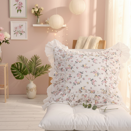 Elegant Lace-Accented Pillowcase for a Stylish Home Sanctuary
