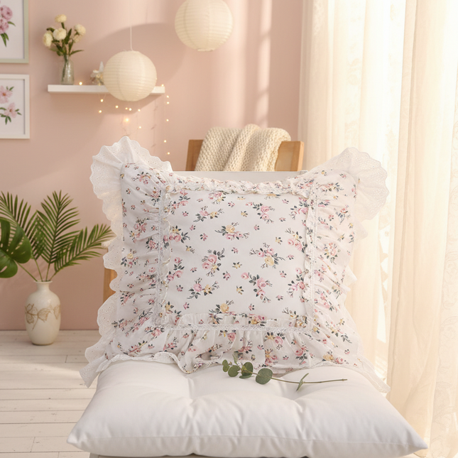 Elegant Lace-Accented Pillowcase for a Stylish Home Sanctuary