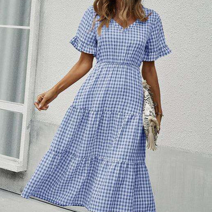 Chic Lattice Plaid Swing Dress - Women's Fashionable Outfit for Spring and Summer - Très Elite