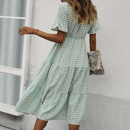 Chic Lattice Plaid Swing Dress - Women's Fashionable Outfit for Spring and Summer - Très Elite