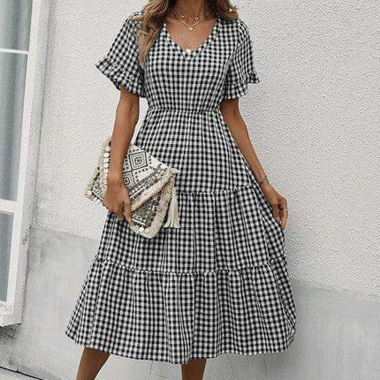 Chic Lattice Plaid Swing Dress - Women's Fashionable Outfit for Spring and Summer - Très Elite