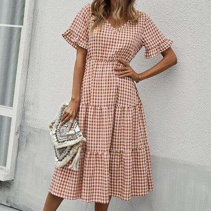 Chic Lattice Plaid Swing Dress - Women's Fashionable Outfit for Spring and Summer - Très Elite