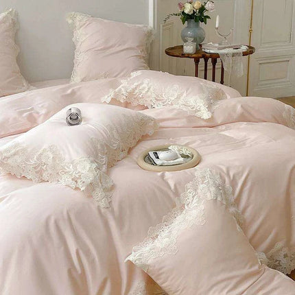 Chic Light Pink Lace Embroidered Royal Quilt Set - Luxurious Egyptian Cotton Duvet Cover with Matching Bed Sheet & Pillowcases in Korean Design - Très Elite