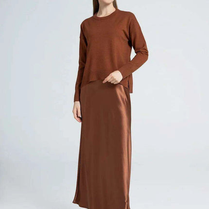 Chic Loose Knitting Top and Luxurious Acetate Satin Skirt Set for Women - Très Elite
