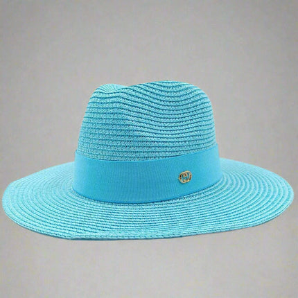 Chic Macaron White Straw Hat for Summer Travel - Essential Sun Protection for Beach Days 2023 - Très Elite