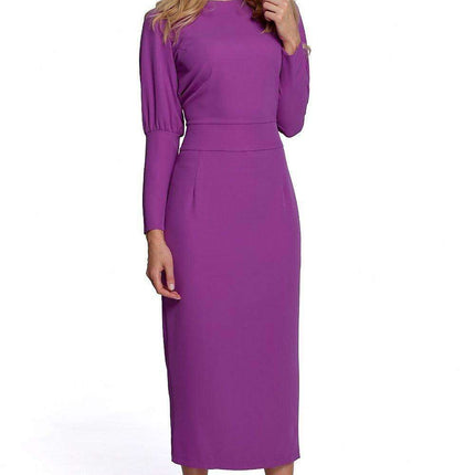 Chic Midi Dress with Stylish Accents - Très Elite