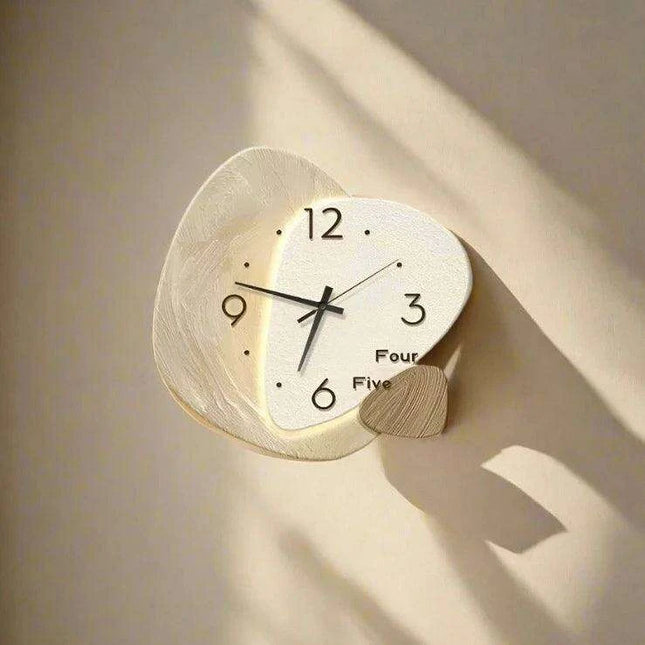 Chic Modern Wall Clock - Stylish Decorative Timepiece for Contemporary Spaces
