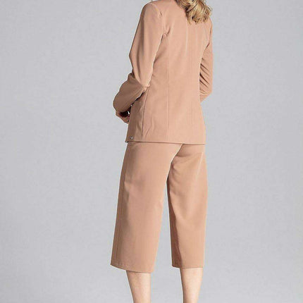 Chic One-Button Blazer with Playful Colorful Lining and Elegant Envelope Neckline - Très Elite