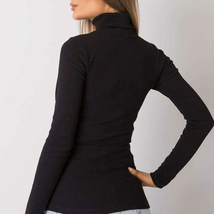 Chic Parisian Turtleneck Essential Cozy Wardrobe Staple - Très Elite