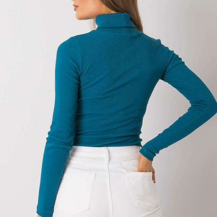 Chic Parisian Turtleneck Essential Cozy Wardrobe Staple - Très Elite
