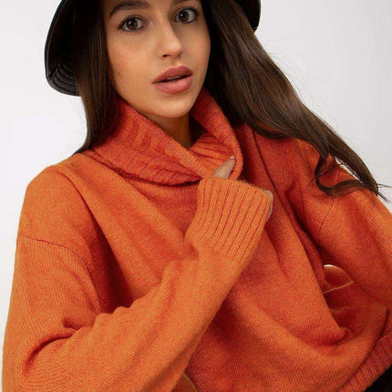 Chic Parisian Turtleneck Sweater For Elegant Everyday Wear - Très Elite