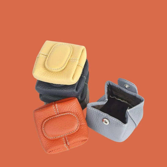 Chic Personalized Cowhide Leather Coin Wallet with Practical Storage Features