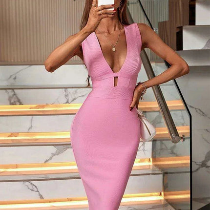 Chic Pink Cut-Out Bodycon Dress - Your Ultimate Summer Statement Piece - Très Elite
