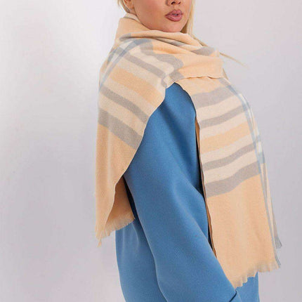 Chic Plaid Winter Scarf - Très Elite