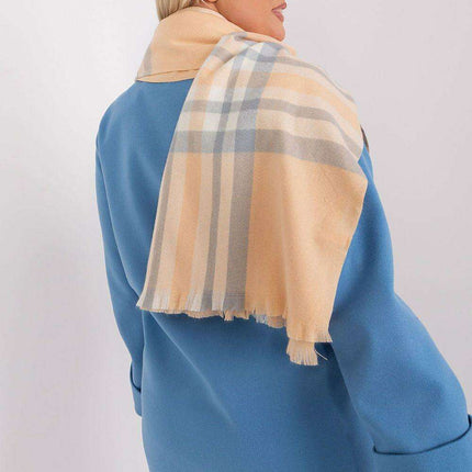 Chic Plaid Winter Scarf - Très Elite