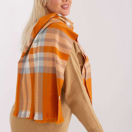 Chic Plaid Winter Scarf - Très Elite