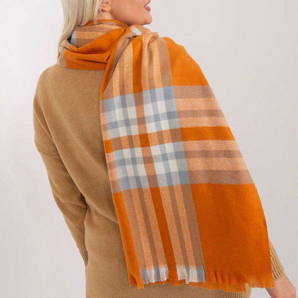 Chic Plaid Winter Scarf - Très Elite