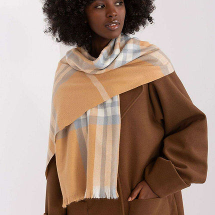 Chic Plaid Winter Scarf - Très Elite