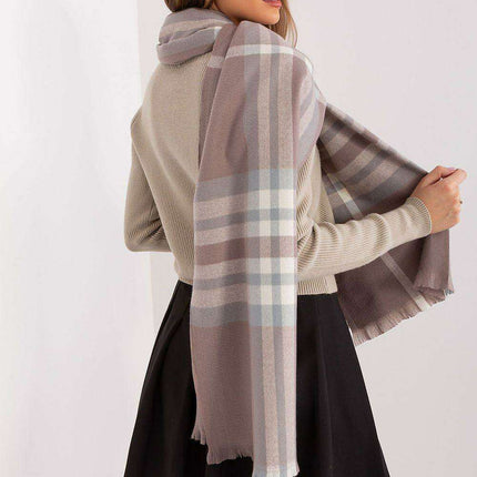 Chic Plaid Winter Scarf - Très Elite