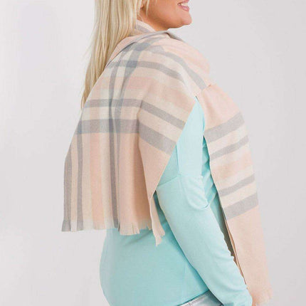 Chic Plaid Winter Scarf - Très Elite