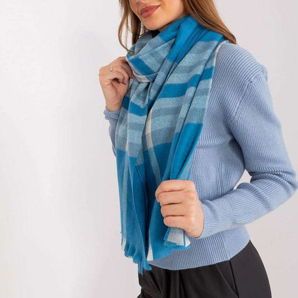 Chic Plaid Winter Scarf - Très Elite
