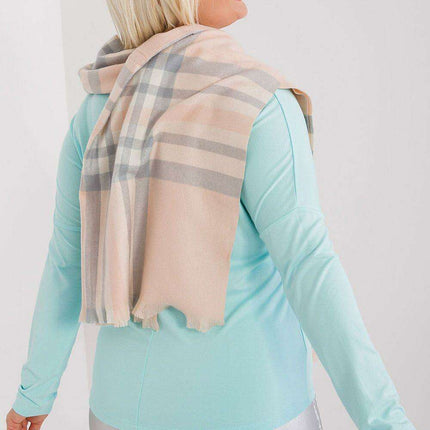 Chic Plaid Winter Scarf - Très Elite