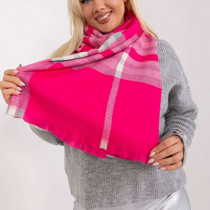 Chic Plaid Winter Scarf - Très Elite