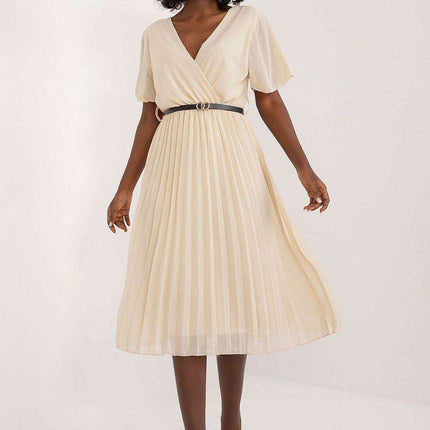 Chic Pleated Midi Dress For Effortless Elegance Everyday - Très Elite