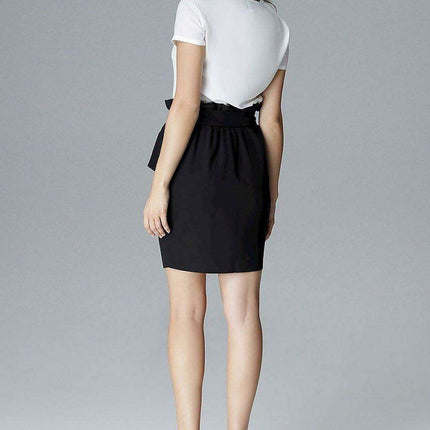 Chic Pleated Skirt with Stylish Tie Belt - Très Elite